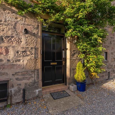Luxury Inverness Central Apartment Private Parking Kültér fotó